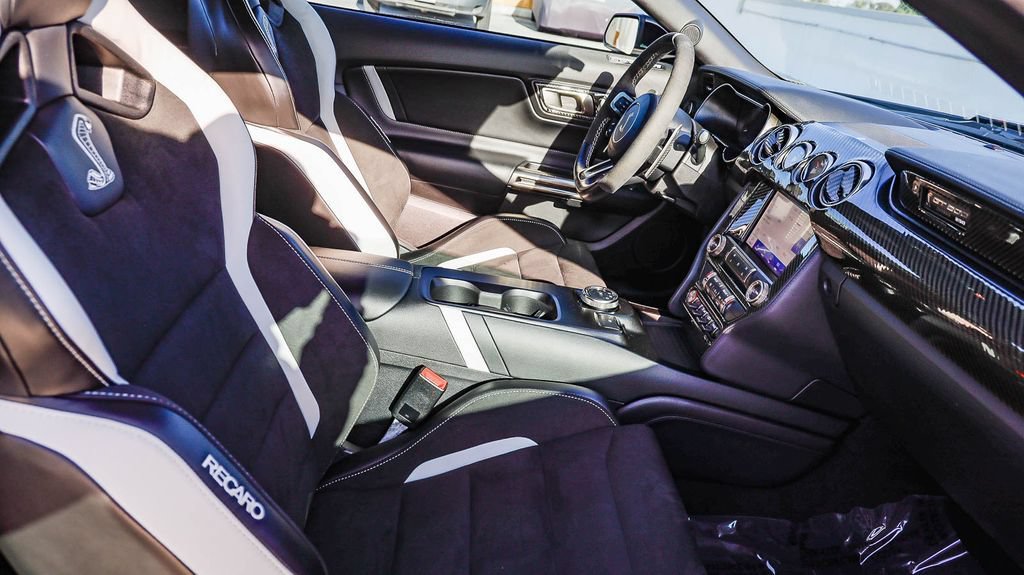 Used 2021 Ford Mustang Shelby GT500 w/ Technology Package RWD image 20