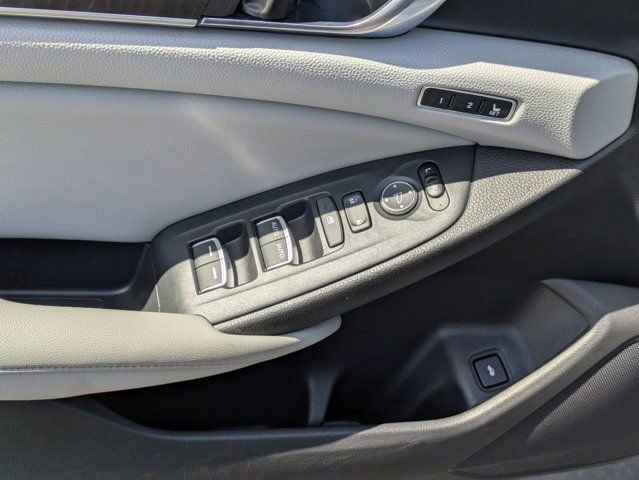 Used 2020 Honda Accord EX-L image 13