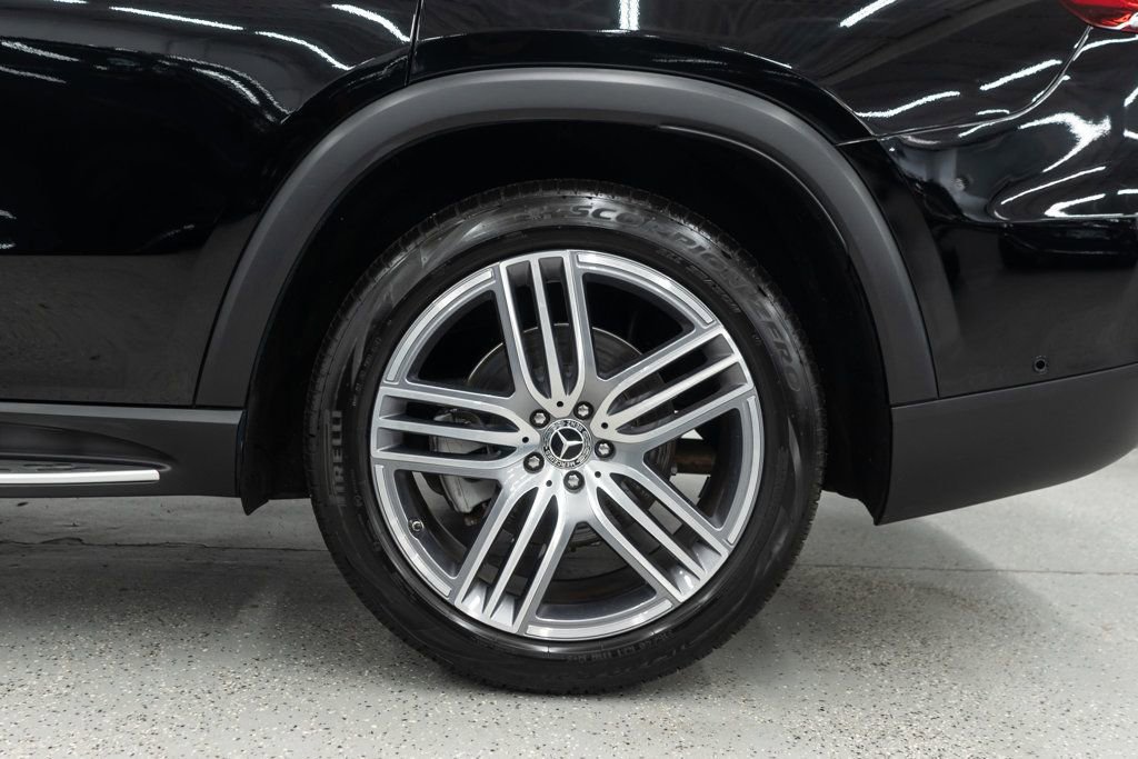 Used 2022 Mercedes-Benz GLS 450 4MATIC image 39