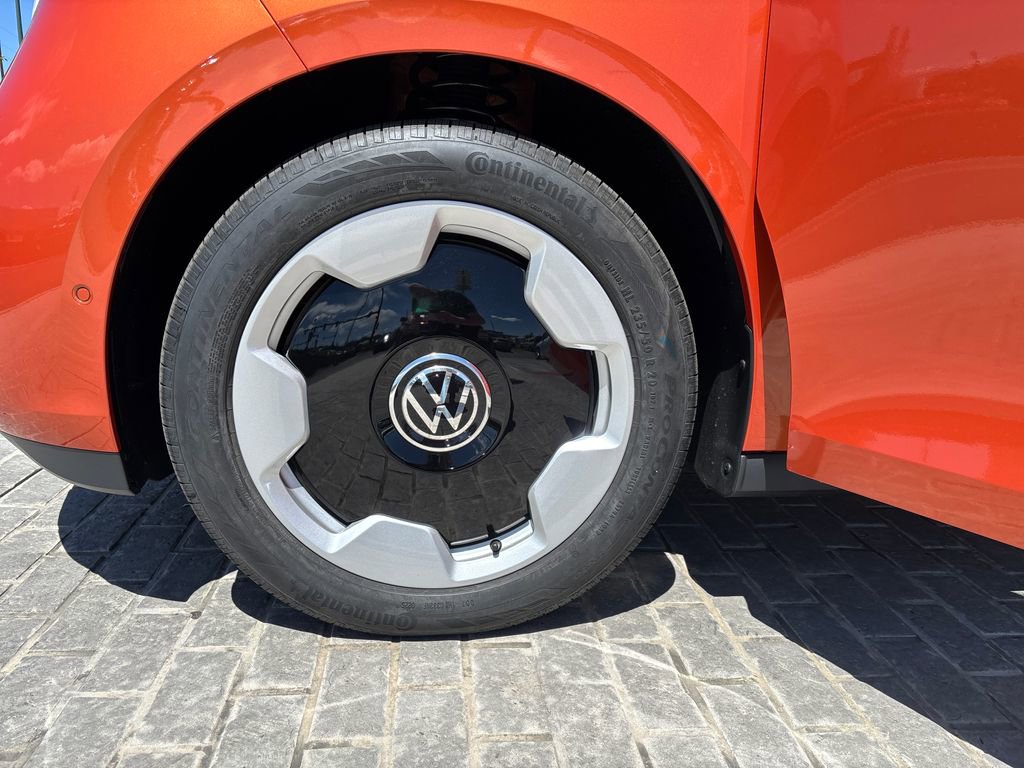 New 2025 Volkswagen ID. Buzz Pro S Plus AWD/4WD image 28