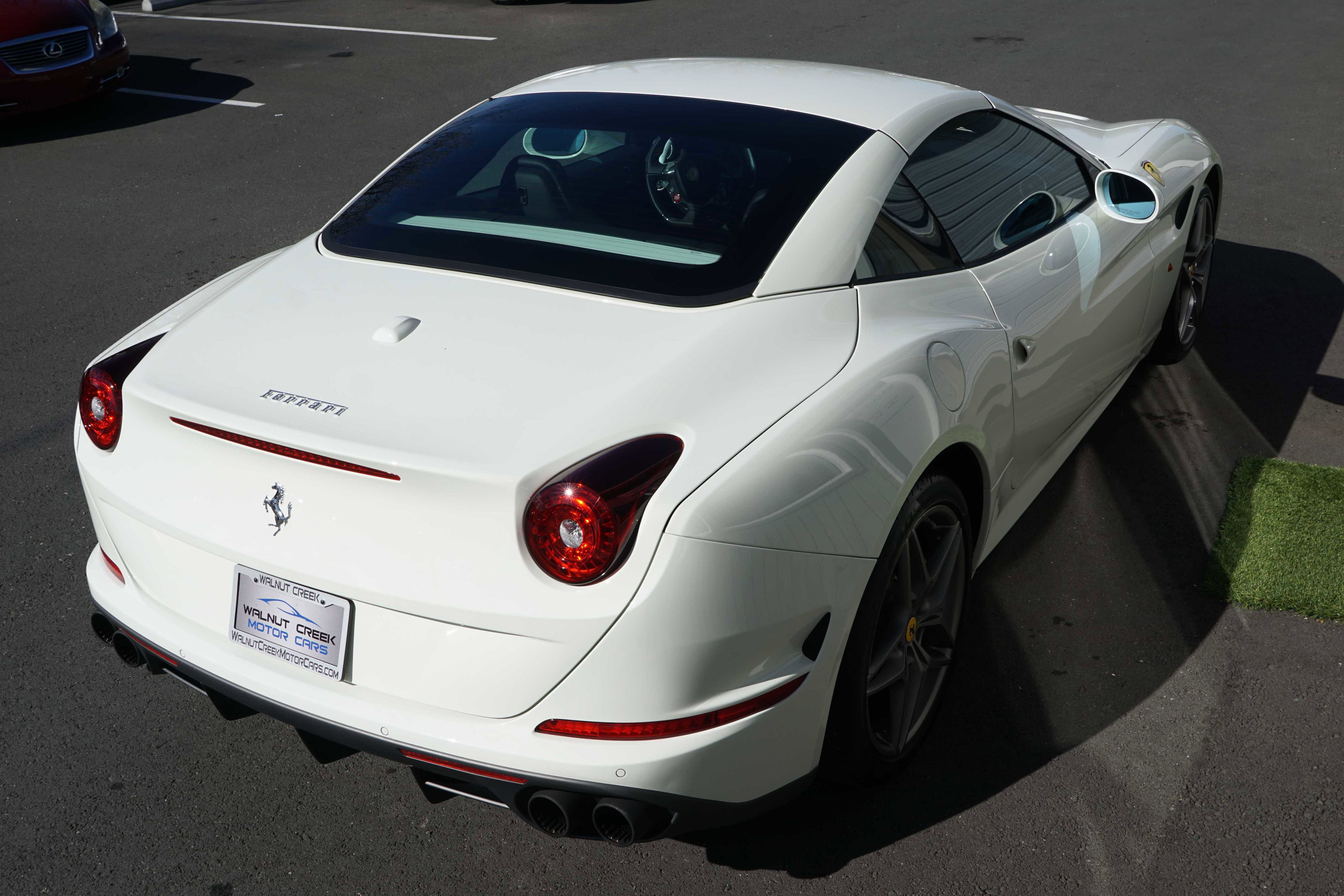 Used 2017 Ferrari California T image 13