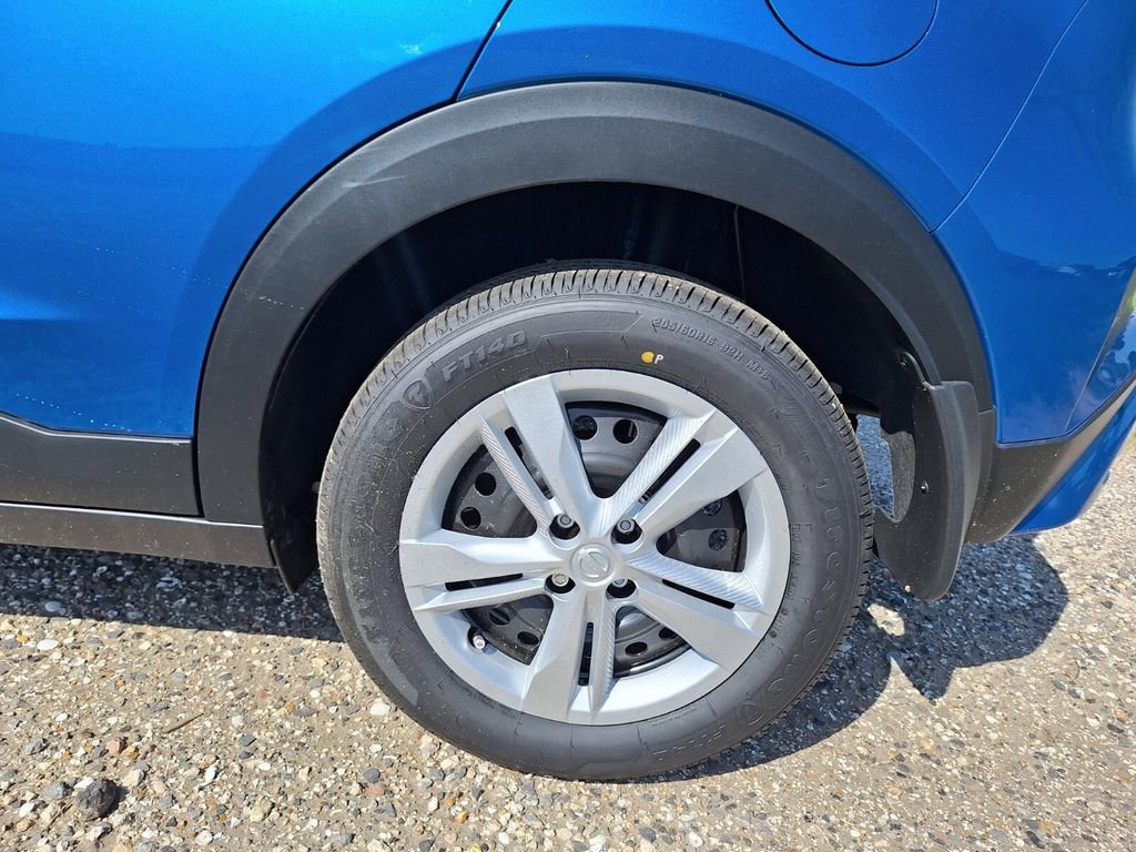 New 2025 Nissan Kicks Play S image 18