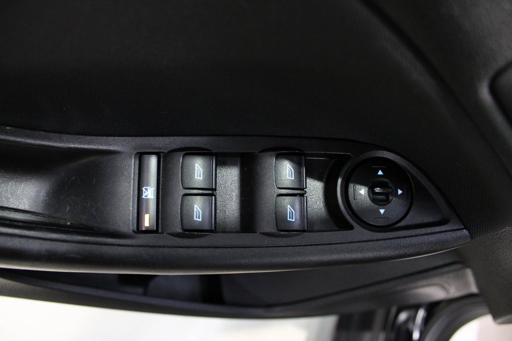 Used 2018 Ford Focus SE image 21