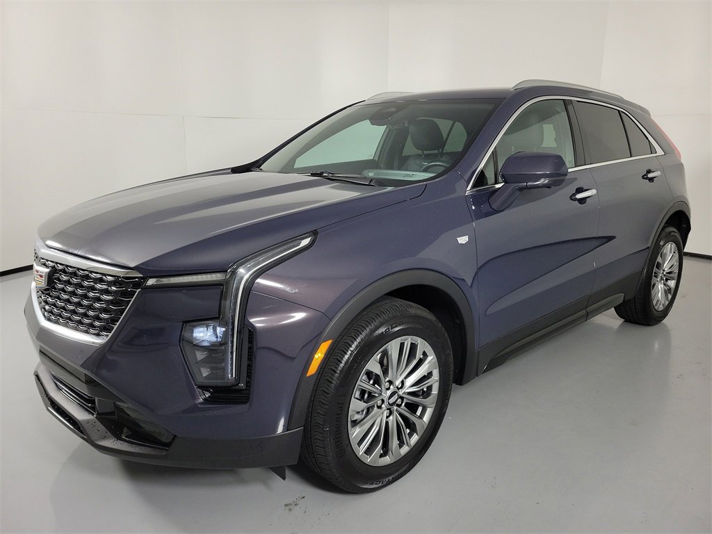 Certified 2025 Cadillac XT4 Premium Luxury image 2