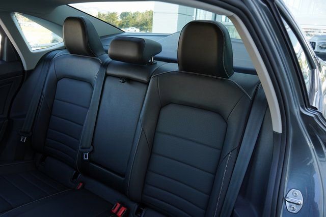 Used 2024 Volkswagen Jetta SE image 27