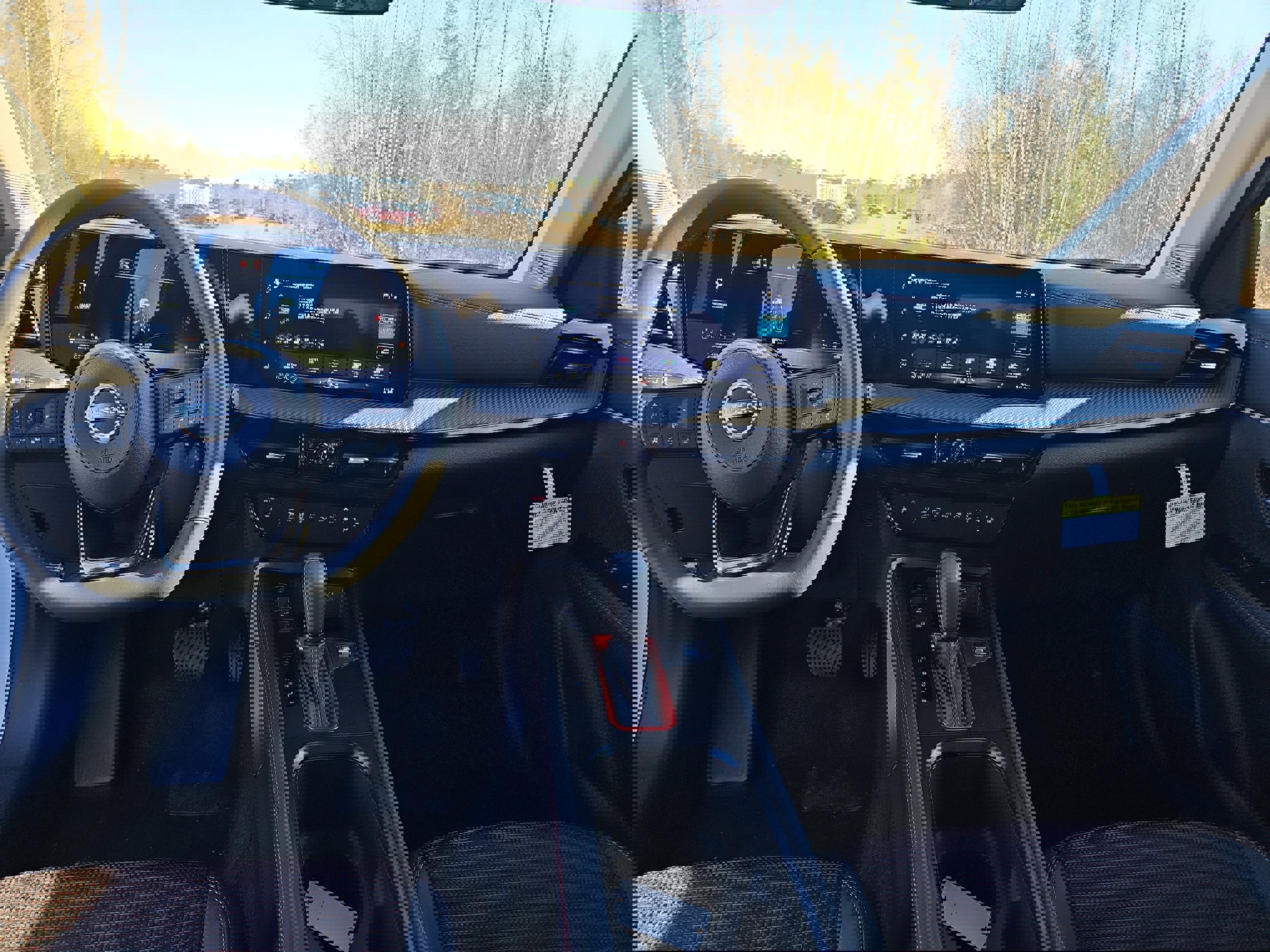 New 2026 Nissan Kicks SR w/ Cold Weather Package image 3