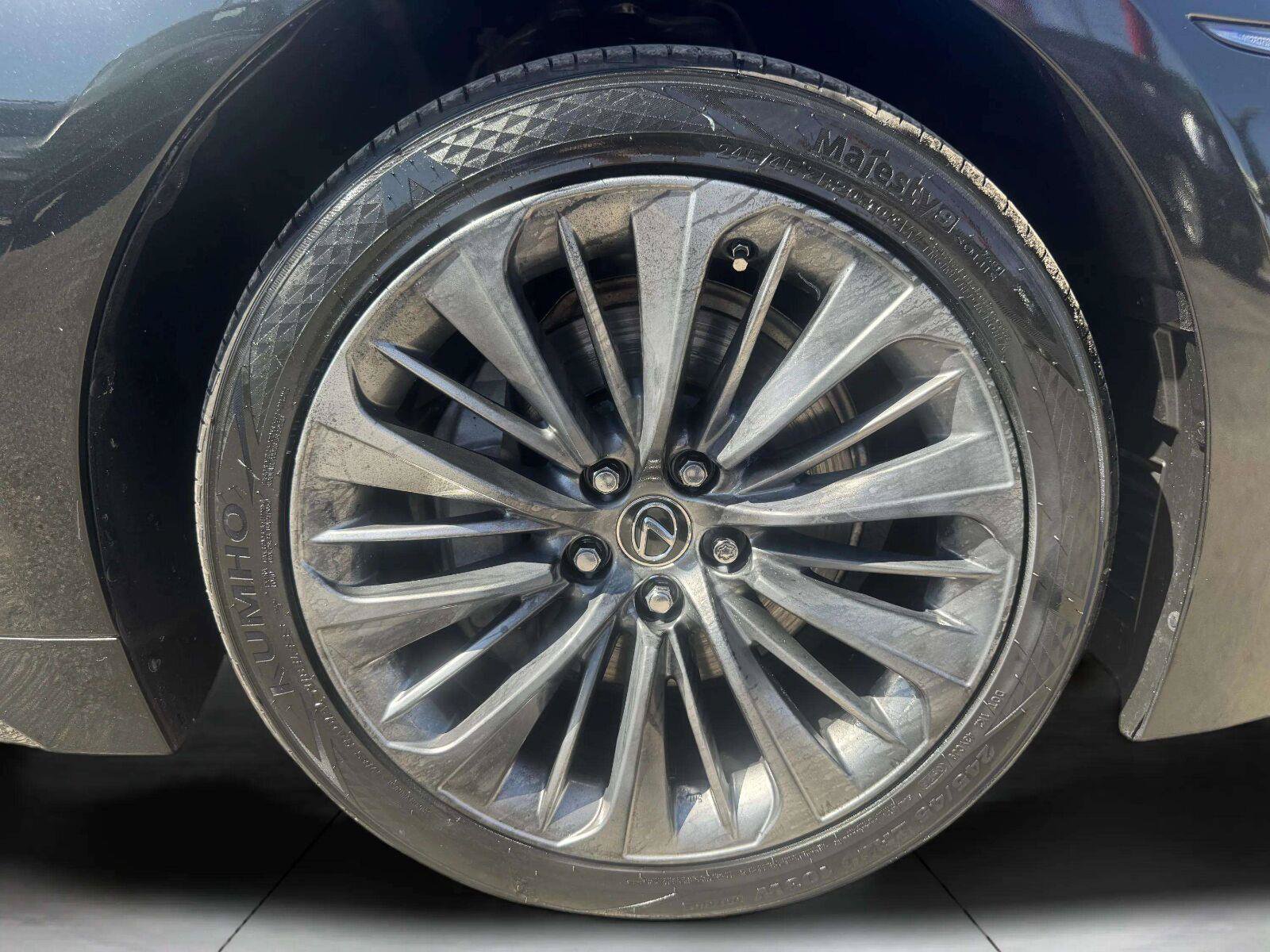 Used 2018 Lexus LS 500 AWD w/ Luxury Package image 50