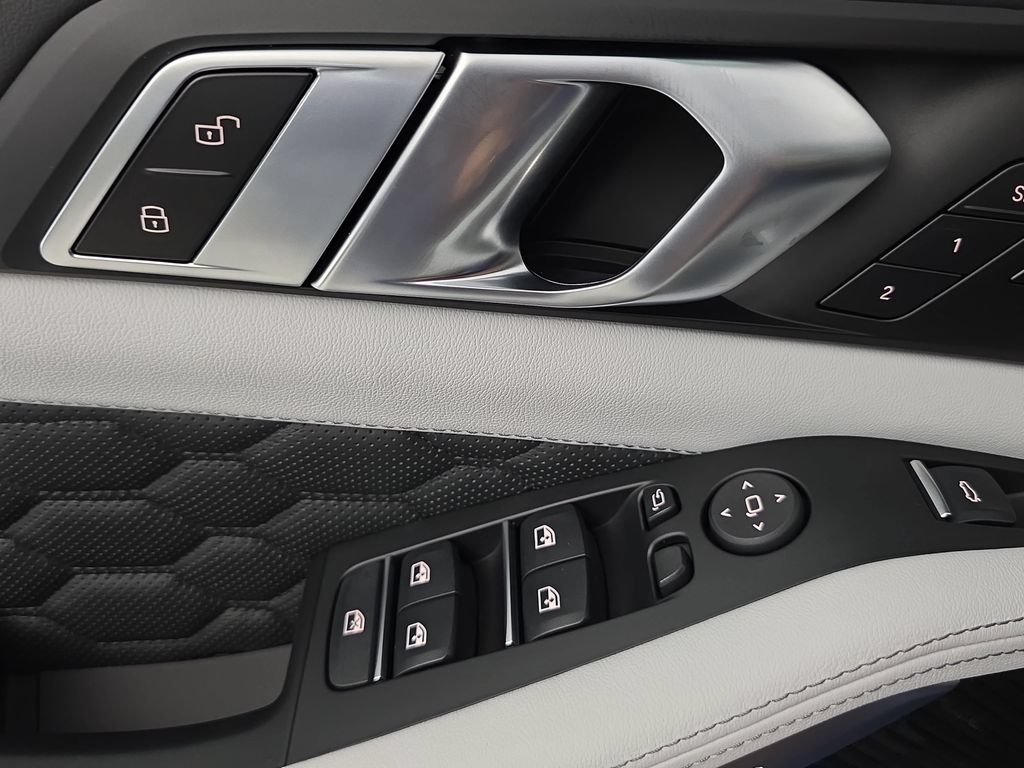 New 2026 BMW X5 M Competition w/ Executive Package AWD/4WD image 27