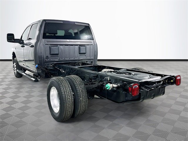 New 2026 RAM 3500 Tradesman w/ Chrome Appearance Group image 21