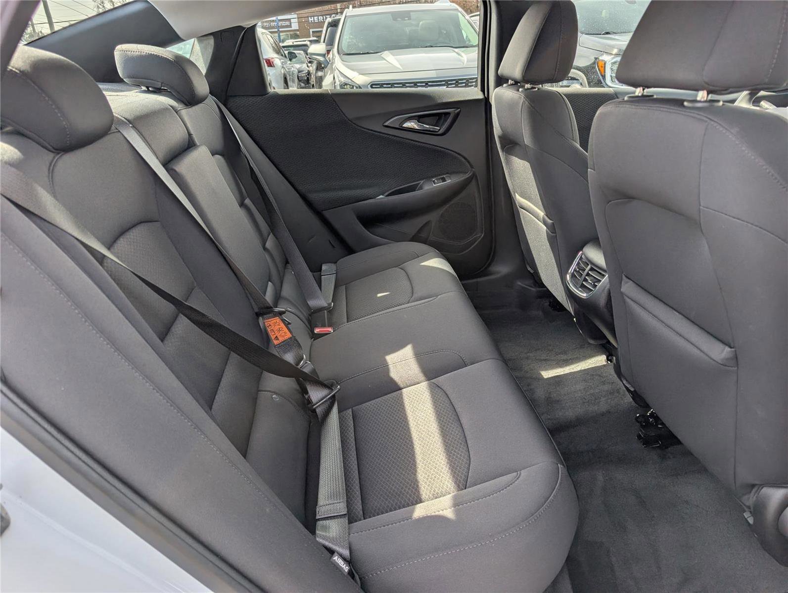 Used 2022 Chevrolet Malibu LT image 13