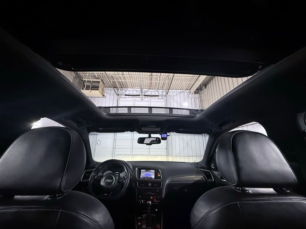 Used 2015 Audi SQ5 Prestige w/ Prestige Package image 27