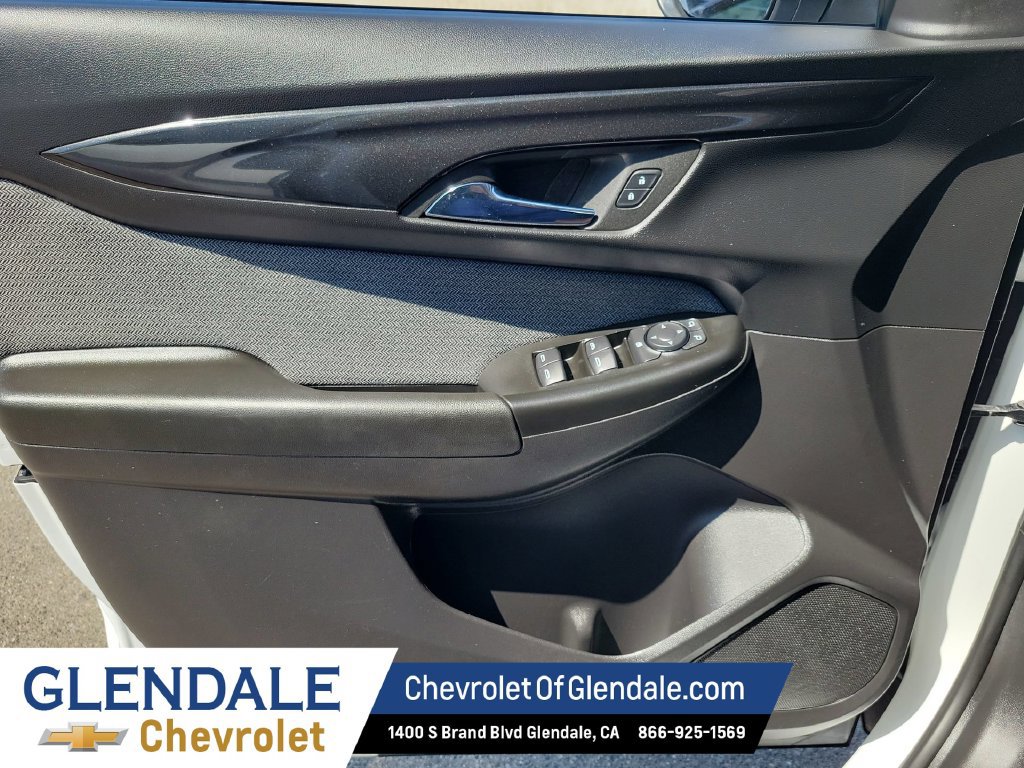 Used 2024 Chevrolet Trax RS w/ Driver Confidence Package FWD image 27