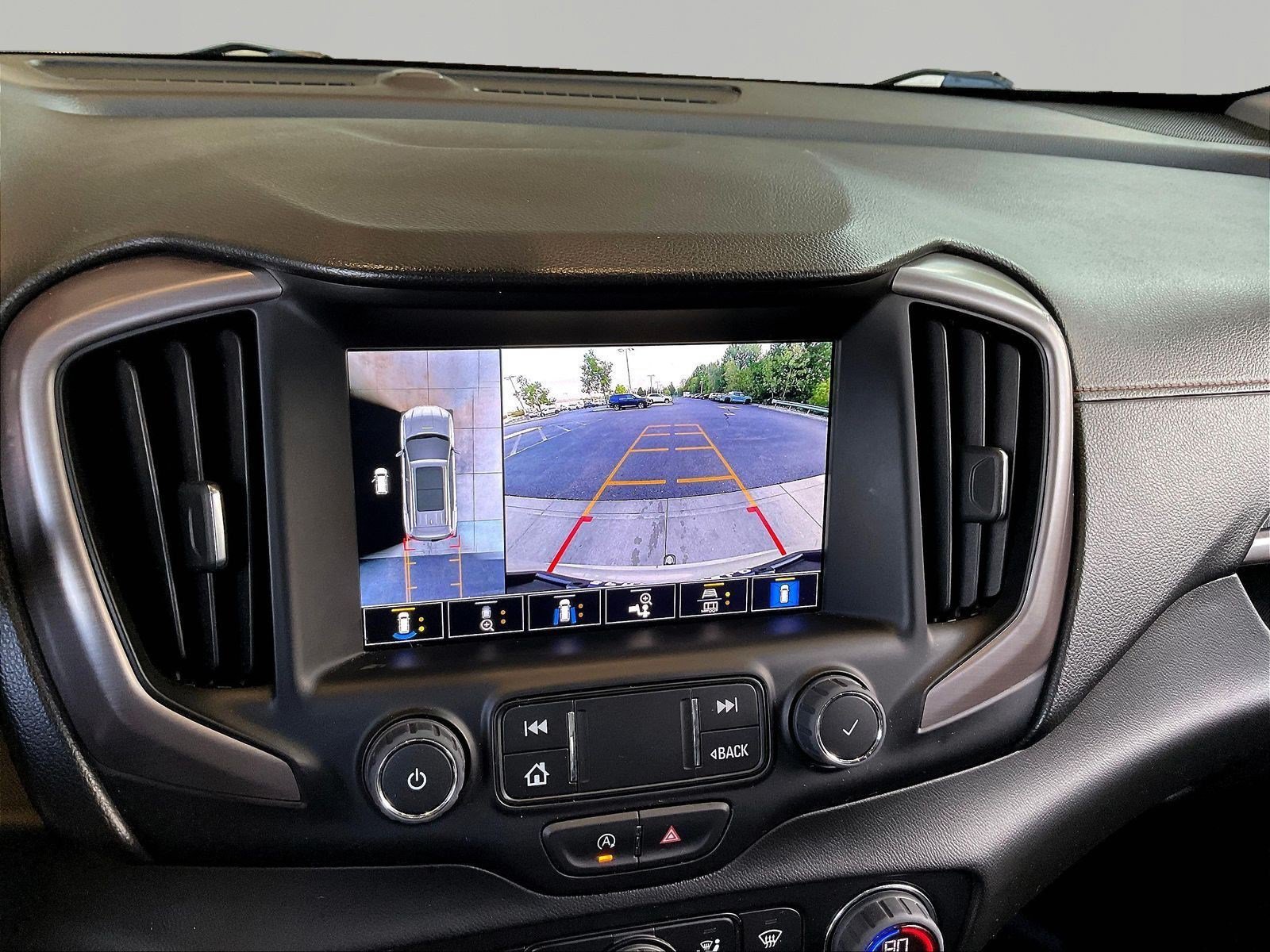 Used 2022 GMC Terrain AT4 w/ Tech Package AWD/4WD image 14