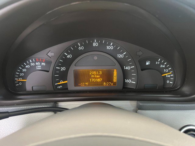 Used 2004 Mercedes-Benz C 240 Sedan image 22
