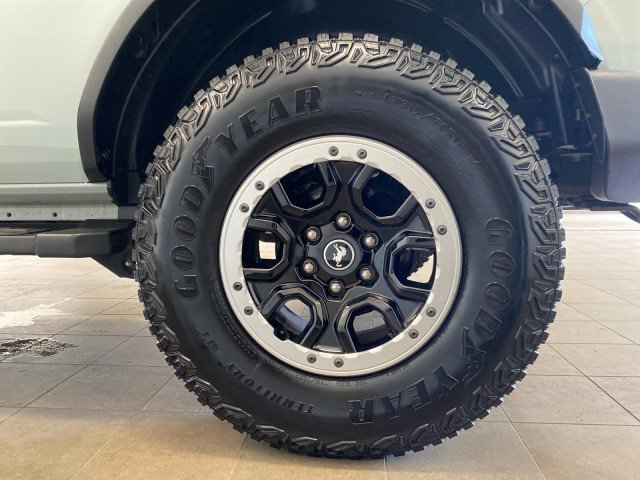 Certified 2021 Ford Bronco Outer Banks w/ Sasquatch Package AWD/4WD image 26