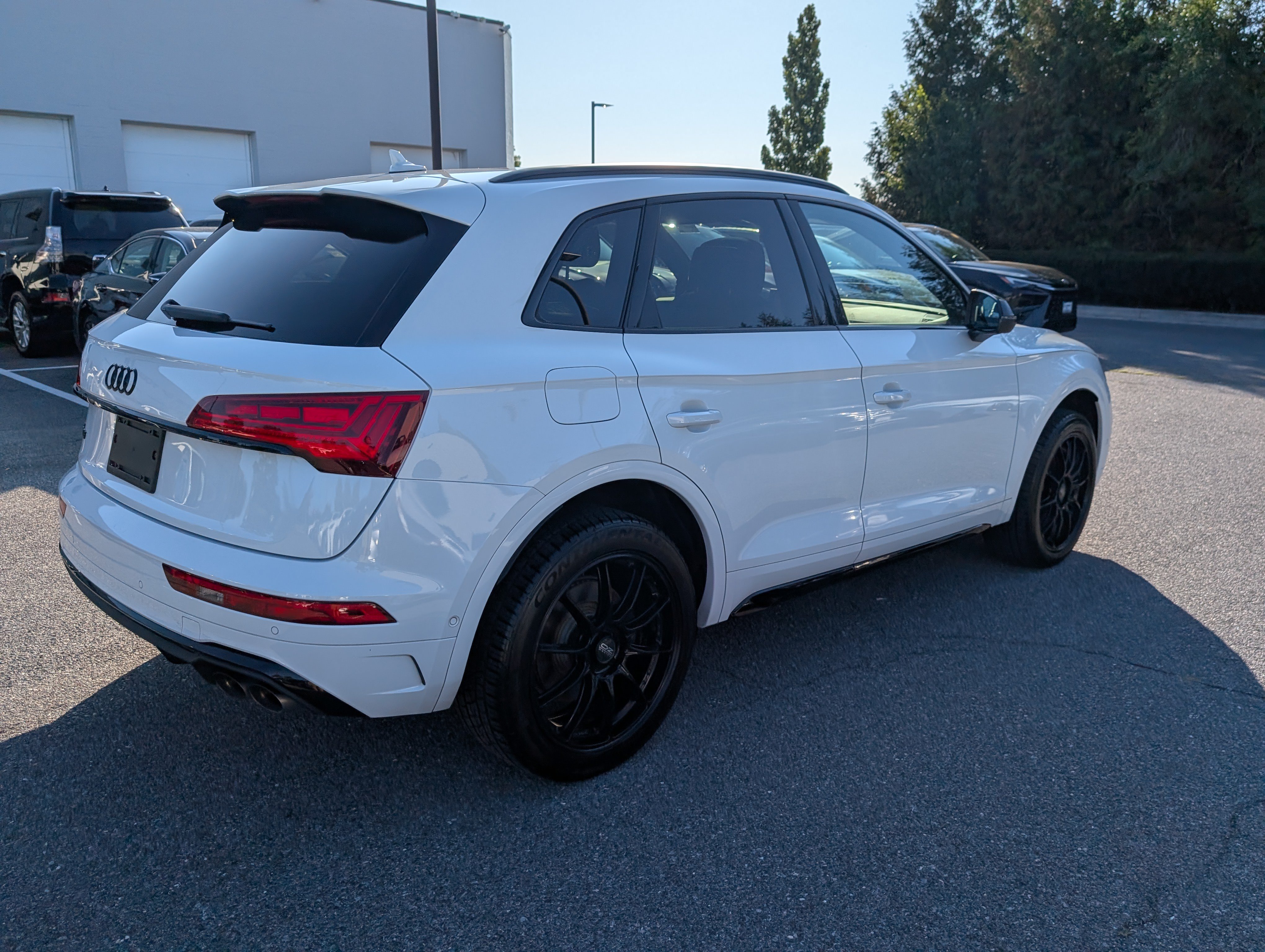 Used 2022 Audi SQ5 Prestige AWD/4WD image 3