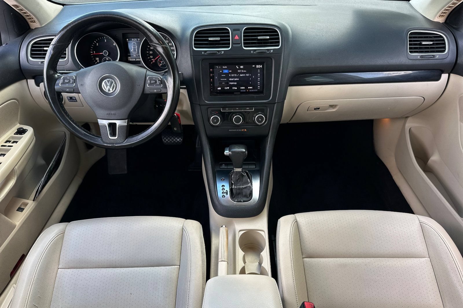 Used 2011 Volkswagen Jetta TDI FWD image 12