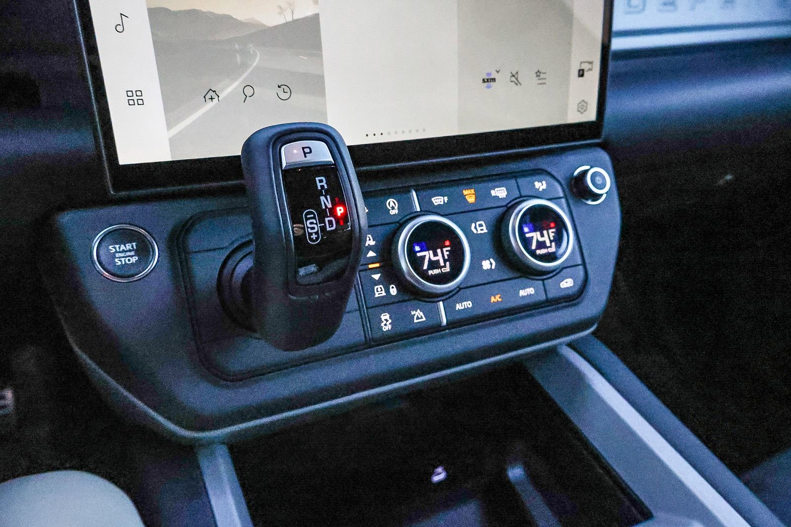 New 2026 Land Rover Defender 130 V8 image 34