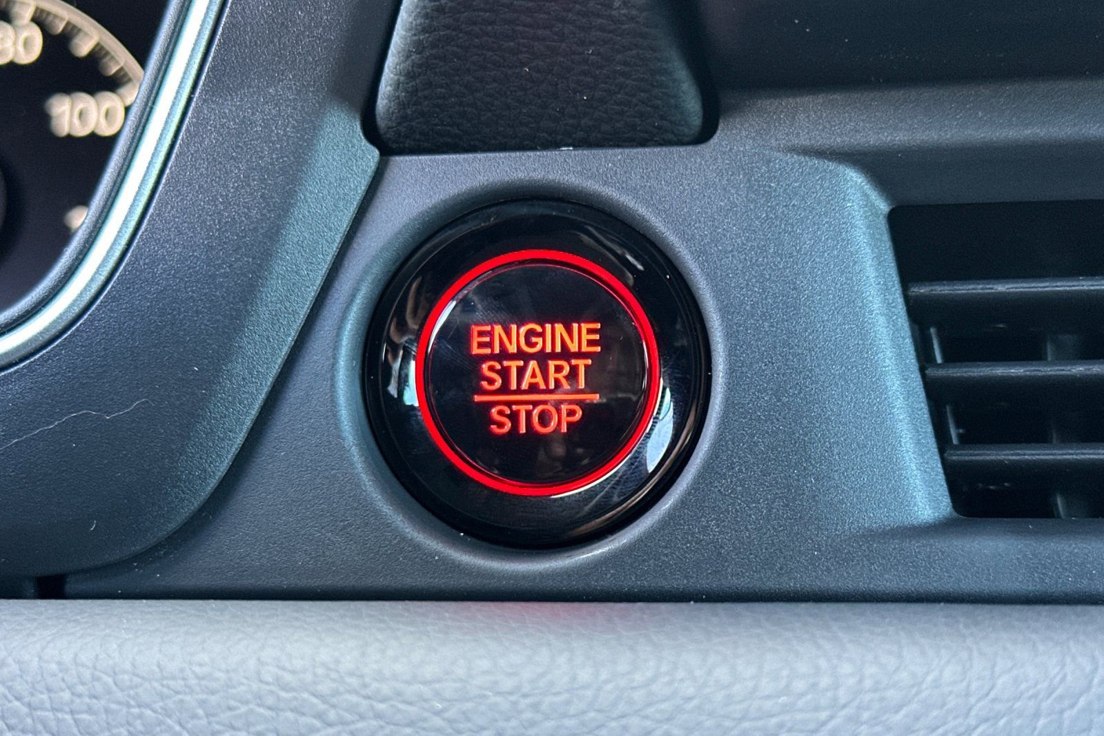 New 2025 Honda Pilot EX-L image 18