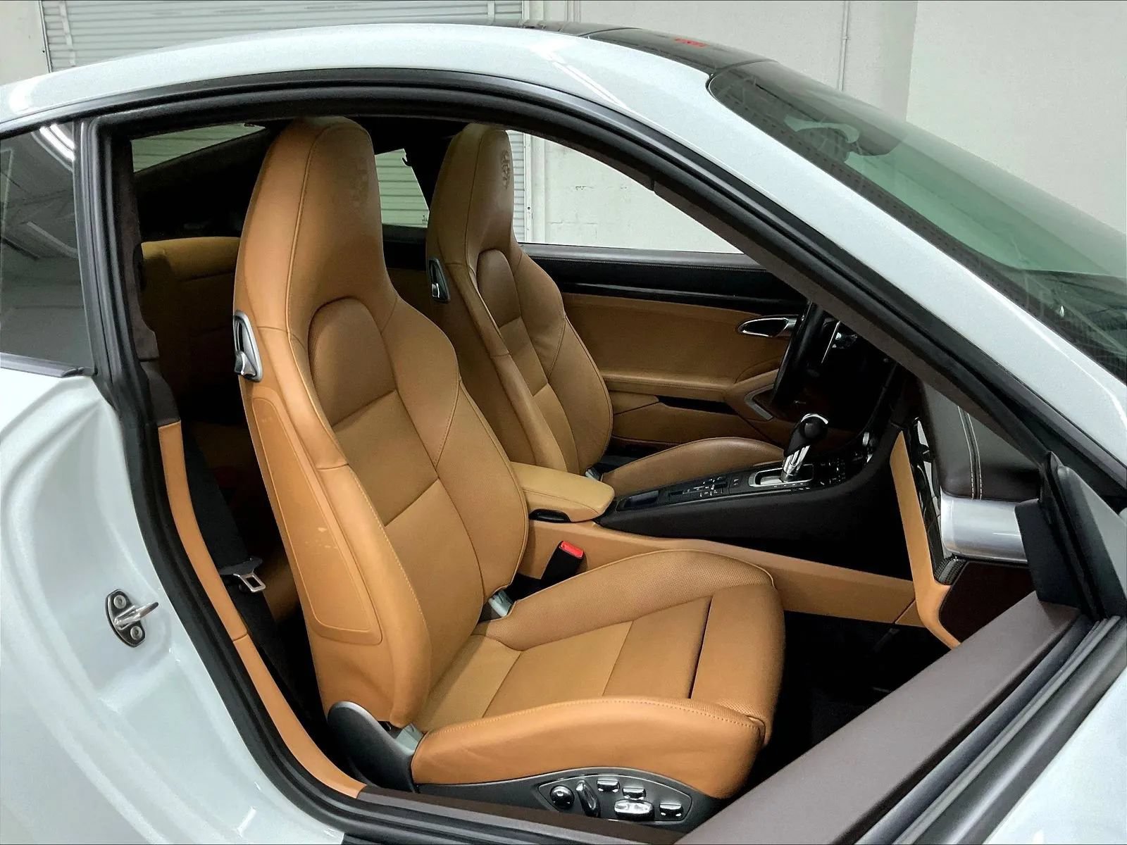 Used 2017 Porsche 911 Turbo S AWD/4WD image 52