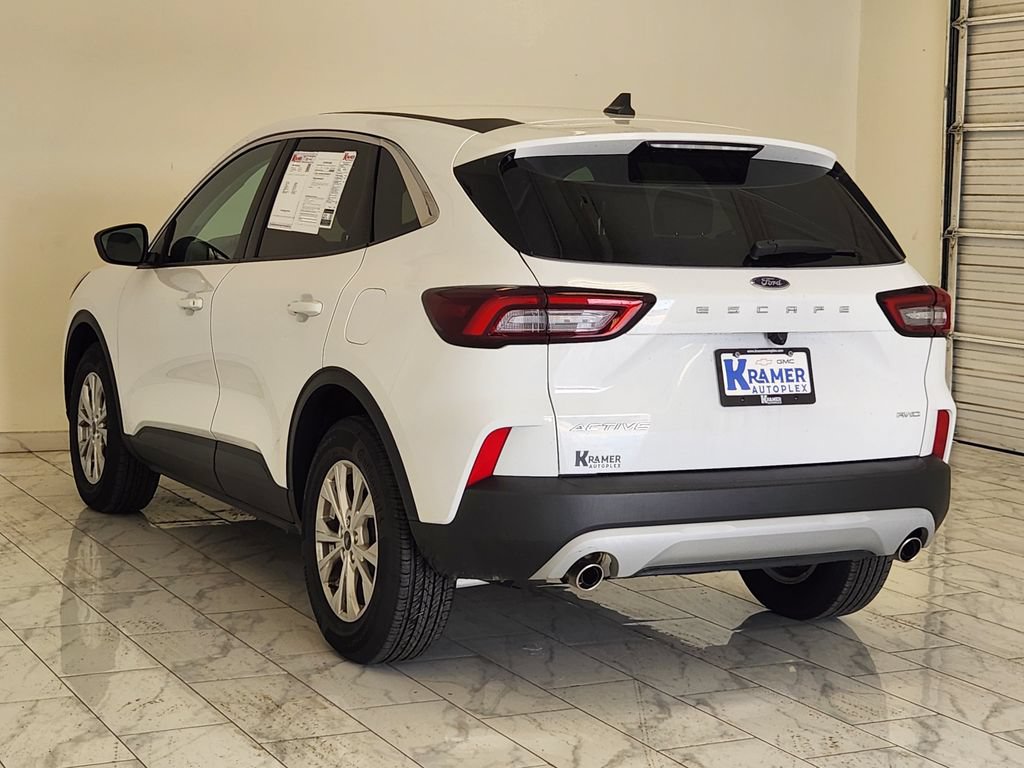 Used 2024 Ford Escape Active AWD/4WD image 5