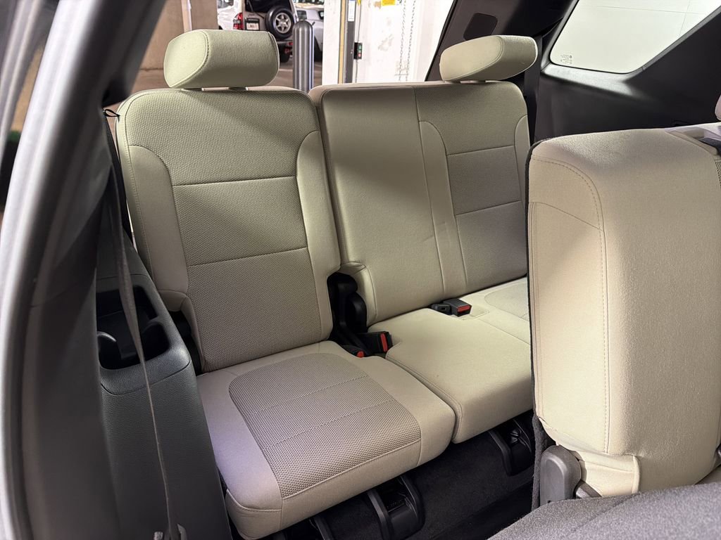 Used 2023 Chevrolet Traverse LS w/ Safety Package image 13
