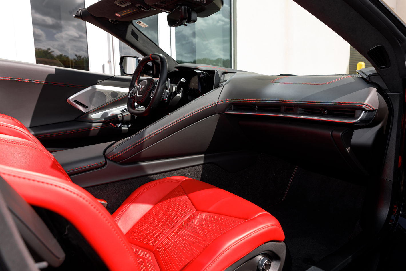 Used 2022 Chevrolet Corvette Stingray Premium Conv w/ Z51 Performance Package RWD image 35