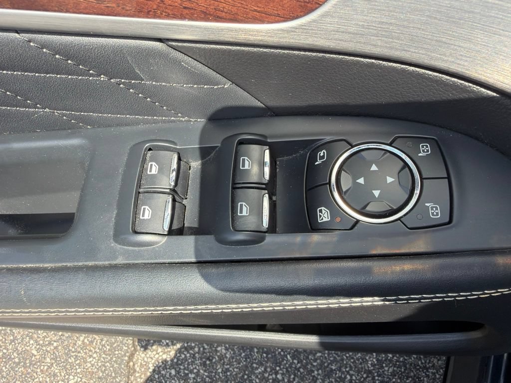 Used 2017 Ford Explorer Platinum AWD/4WD image 19