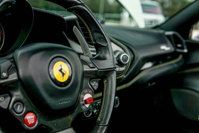 Used 2017 Ferrari 488 Spider image 39