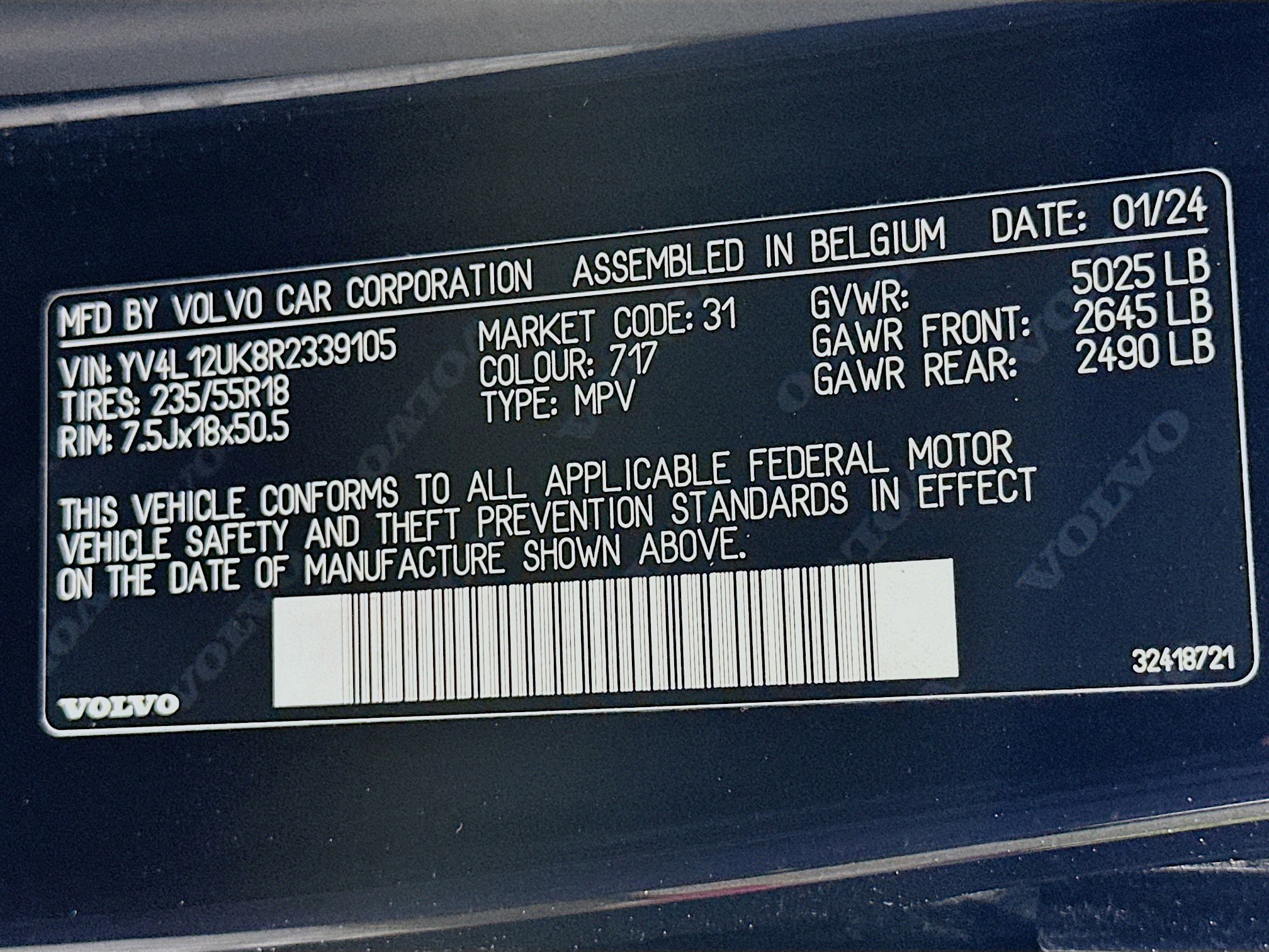 Used 2024 Volvo XC40 B5 Core image 12