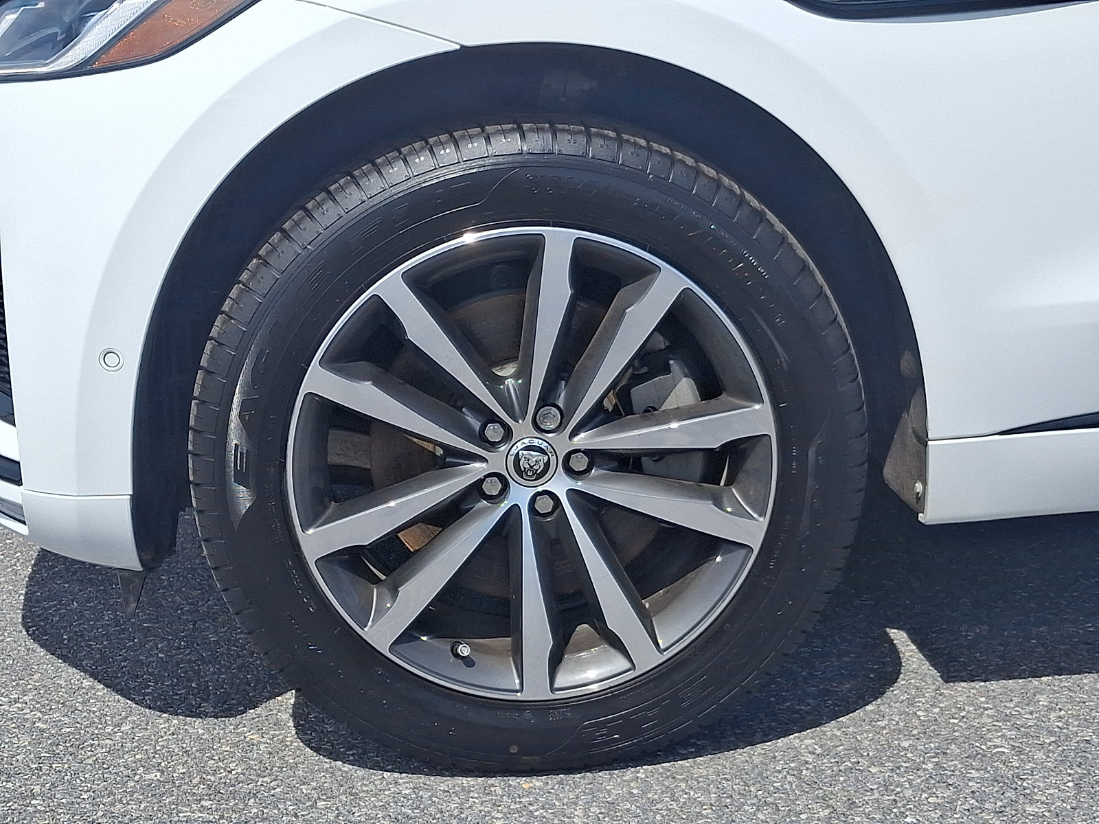 New 2026 Jaguar F-PACE R-Dynamic S AWD/4WD image 8