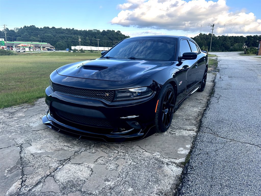 Used 2016 Dodge Charger R/T Scat Pack w/ Beats Audio Group
