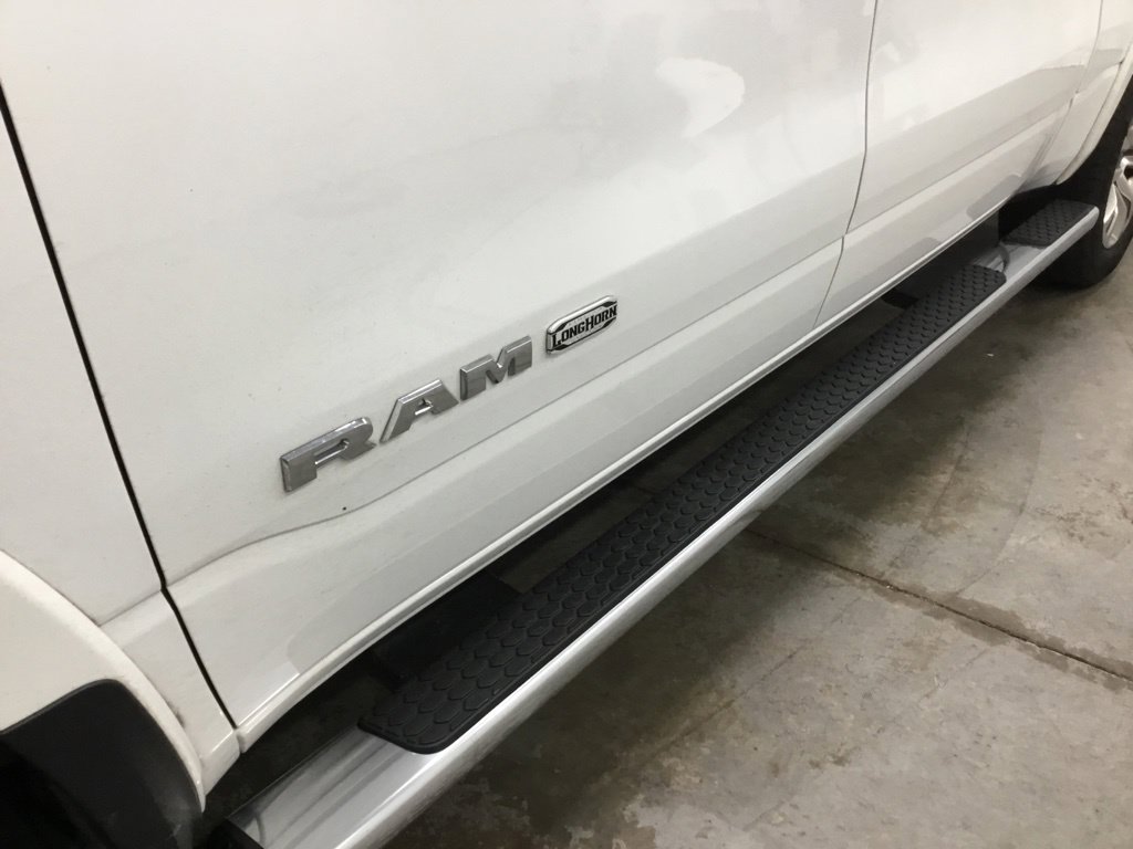 Used 2022 RAM 1500 Limited w/ Body Color Bumper Group AWD/4WD image 5