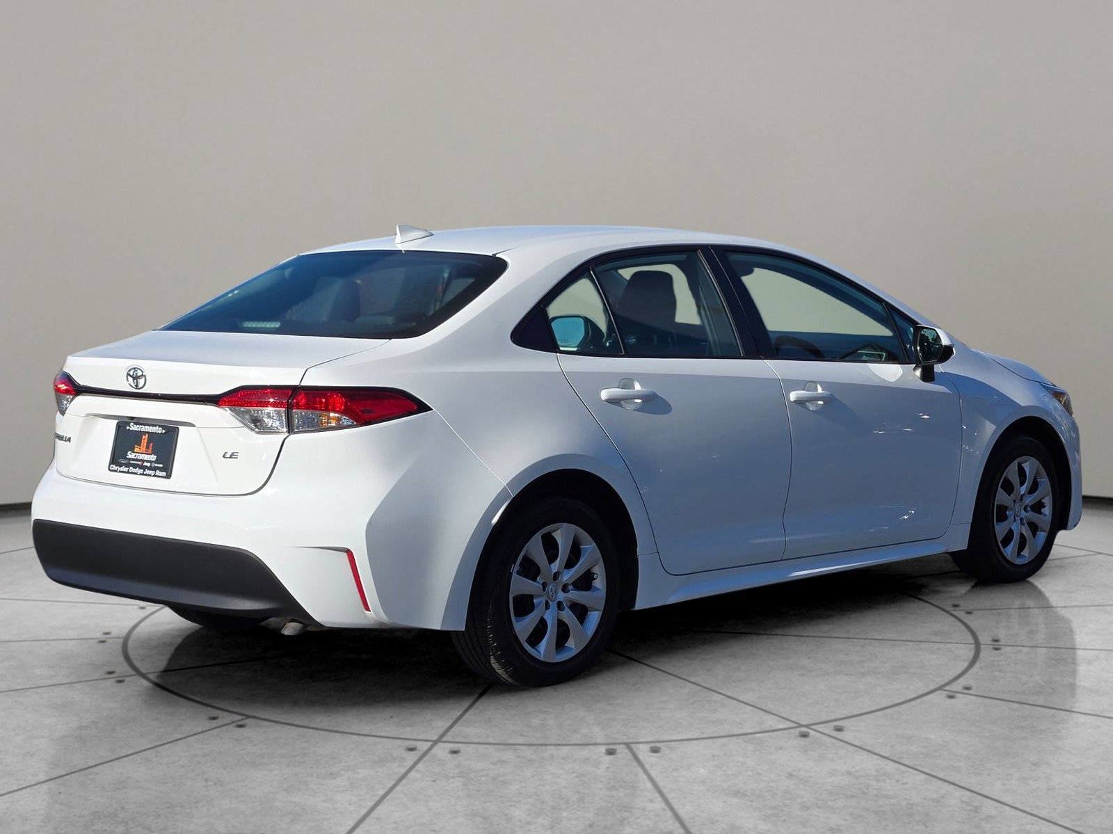 Used 2024 Toyota Corolla LE image 4