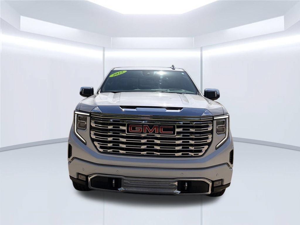 Used 2025 GMC Sierra 1500 Denali w/ Denali Reserve Package AWD/4WD image 2