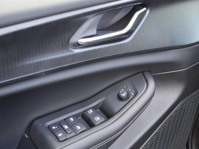 New 2025 Jeep Grand Cherokee Laredo X w/ Luxury Tech Group I image 16