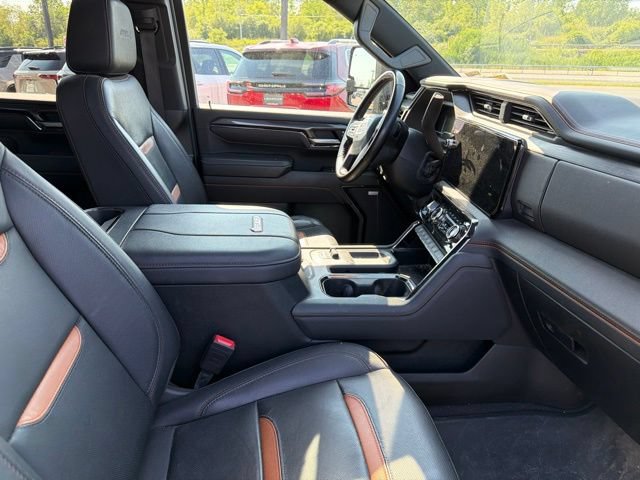 Used 2024 GMC Sierra 2500 AT4 w/ AT4 Preferred Package AWD/4WD image 12