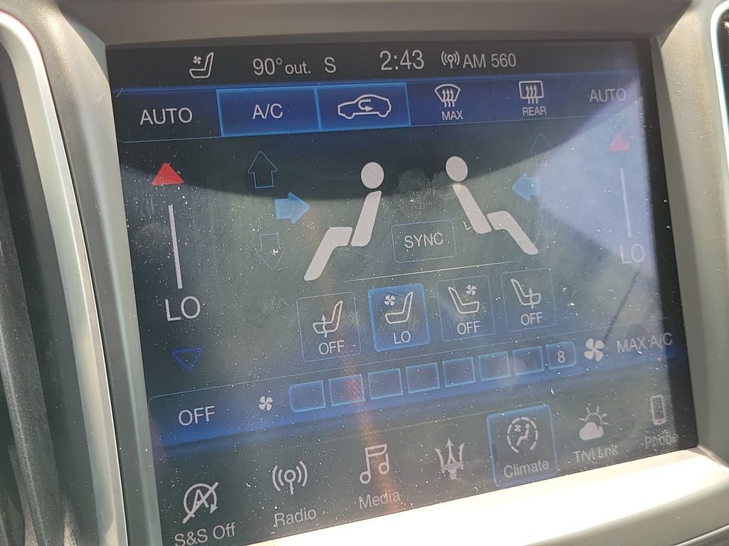 Used 2019 Maserati Levante S GranLusso AWD/4WD image 35