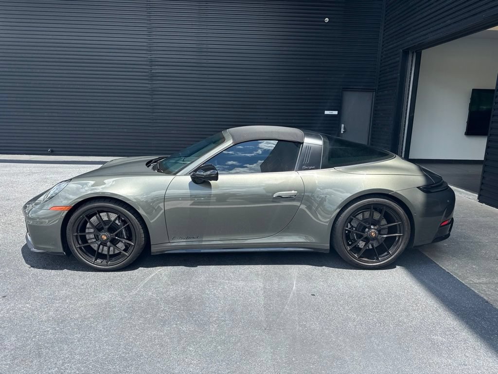 Certified 2026 Porsche 911 Targa 4 GTS AWD/4WD image 2