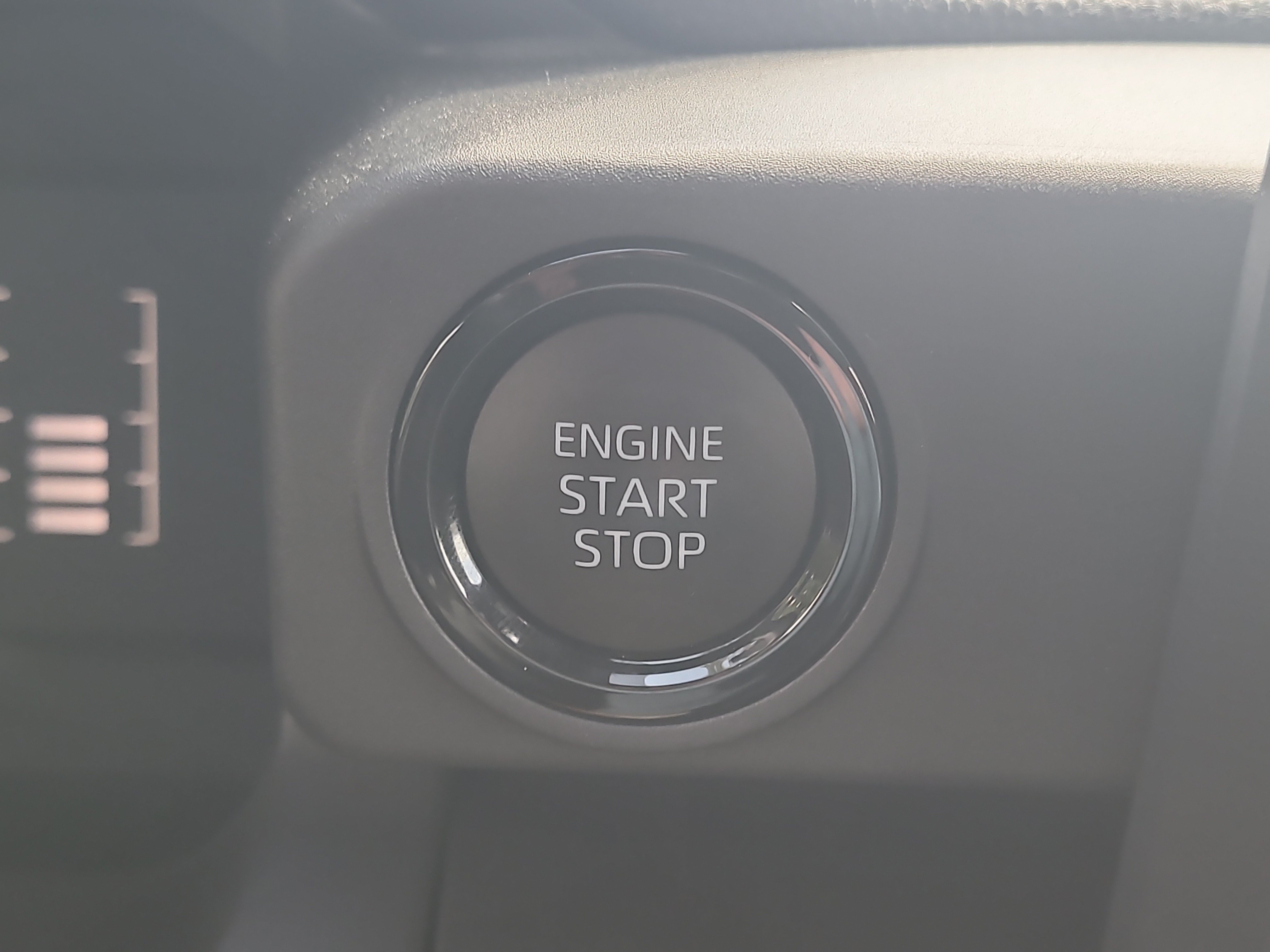 Certified 2025 Toyota Tacoma SR RWD image 27