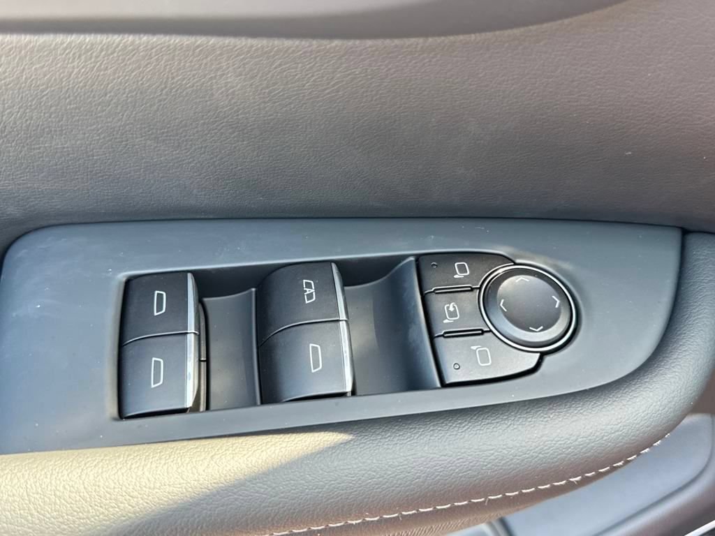 New 2026 Buick Enclave Sport Touring w/ Power Package FWD image 21