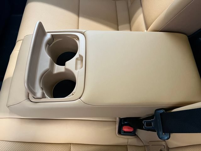 Used 2025 Lexus ES 300h w/ Premium Package FWD image 41