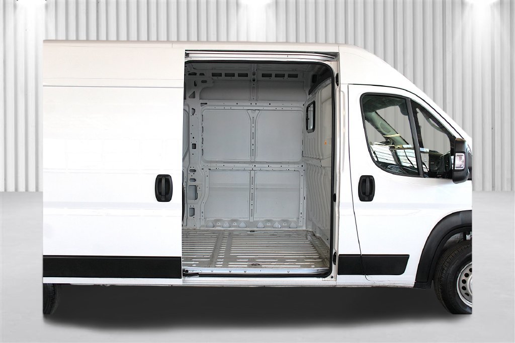 Used 2024 RAM ProMaster 2500 w/ Convenience Group FWD image 21