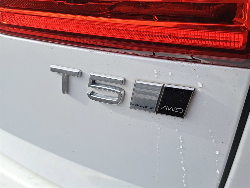 Used 2020 Volvo XC60 T5 Inscription w/ Protection Package image 31