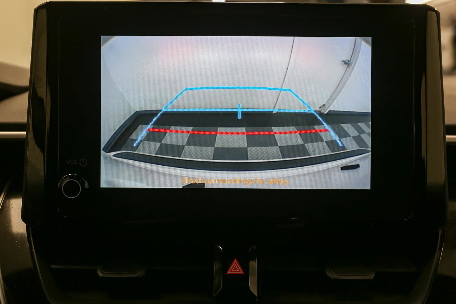Used 2023 Toyota Corolla SE w/ Carpet Mat Package (TMS) FWD image 29