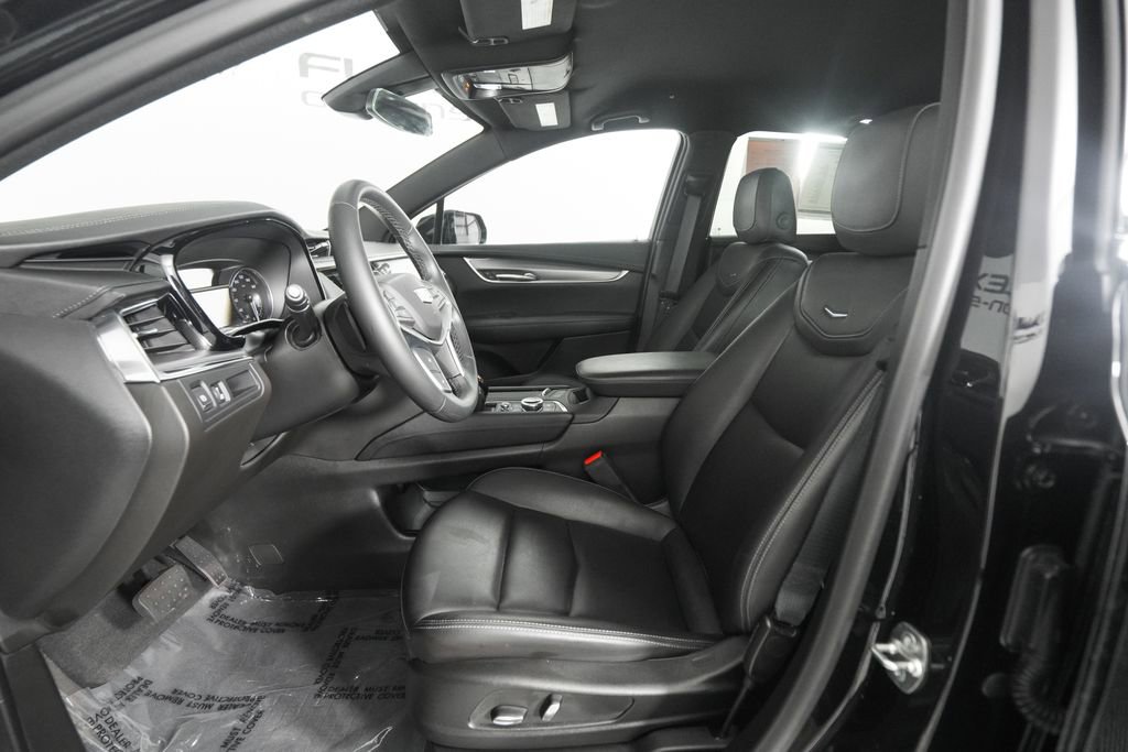 Used 2024 Cadillac XT5 Luxury image 9
