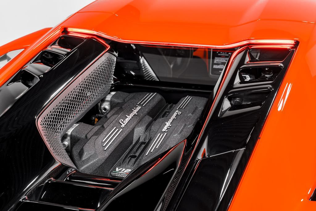 Used 2024 Lamborghini Revuelto AWD/4WD image 56