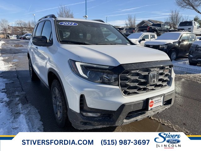 Used 2024 Honda Passport TrailSport image 1