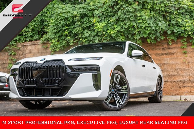 Used 2023 BMW i7 xDrive60 w/ Executive Package 2