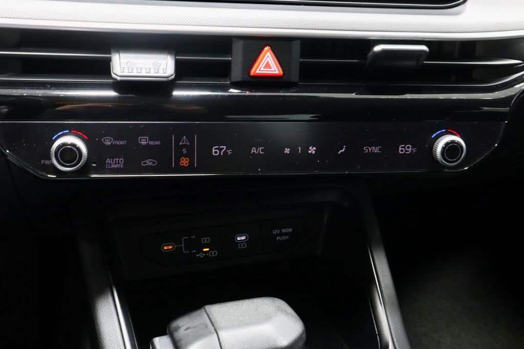 Used 2025 Kia K5 LXS image 29